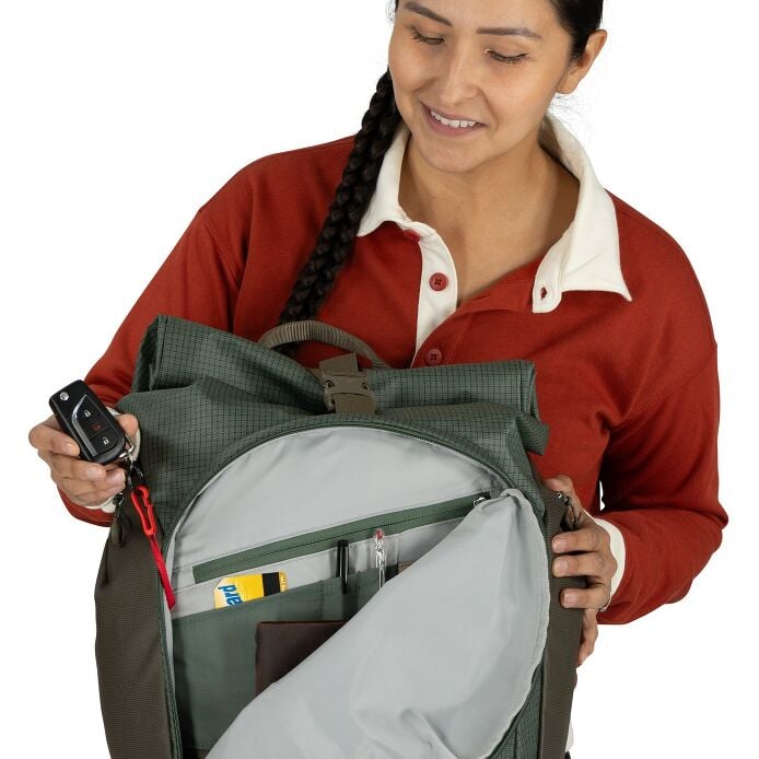 Transporter™ Roll Top Pack - US 0704